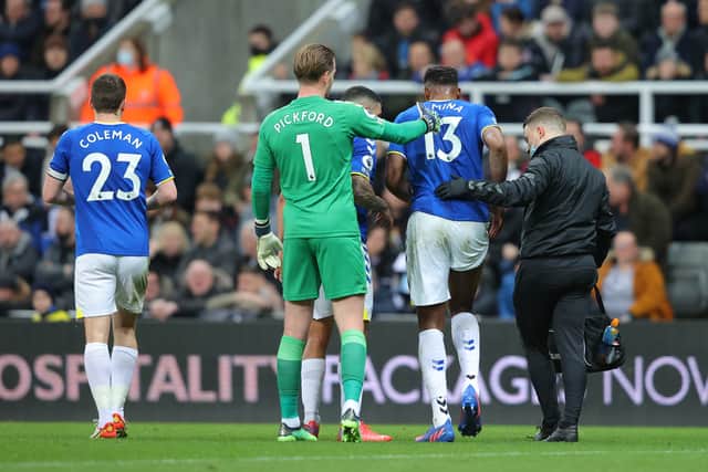 Yerry Mina limped off after 34 minutes at Newcastle and suffered two months on the sidelines. 