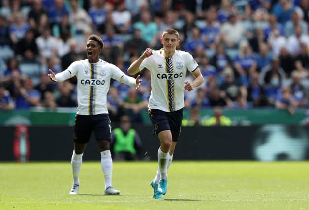 Vitaliy Mykolenko’s wonderous volley opened to scoring as Everton beat Leicester 2-1.  