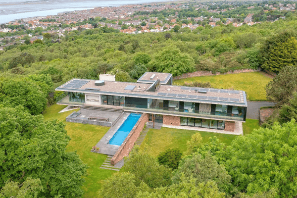 Birds eye view of the stunning home. Image: Zoopla. 
