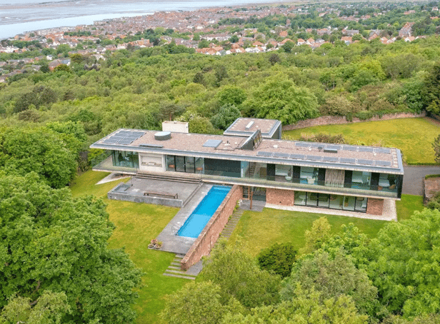 <p>Birds eye view of the stunning home. Image: Zoopla. </p>