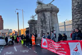 Unite protest at Bramley-Moore Dock. Image: @Quinny_EFC/twitter