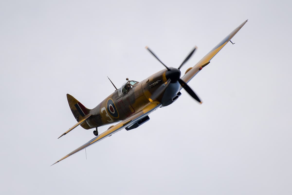 Flypast times and planes for Battle of the Atlantic 80