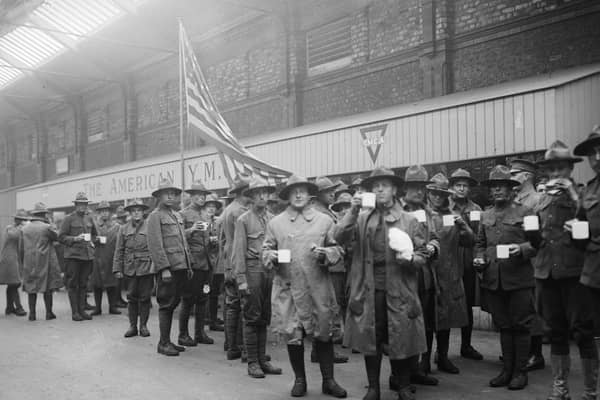Refreshments for newly arrived U.S. soldiers at the American Y.M.C.A. in Liverpool. September 1918.