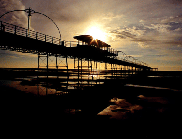 With clear views and no obstructions, Southport Beach is a beautiful spot to watch the sunset, and have a romantic evening walk. The pier is also a great viewing spot, however, it is currently closed.