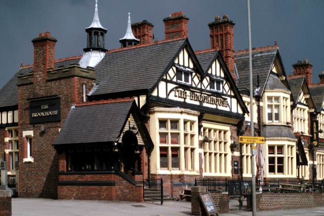 The Brookhouse, Smithdown Road, Liverpool. Photo: Rodhullandemu, CC BY-SA 3.0 via Wikimedia Commons