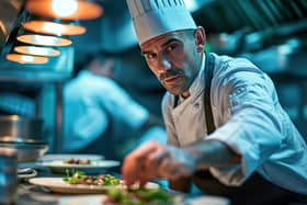 A professional chef prepares various dishes in the kitchen of an expensive restaurant. Image: Vasiliy - stock.adobe.com