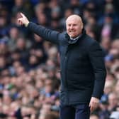  Sean Dyche, Manager of Everton, gestures during the Premier League match between Everton FC and West Ham United at Goodison Park on March 02, 2024 in Liverpool, England. (Photo by Alex Livesey/Getty Images)
