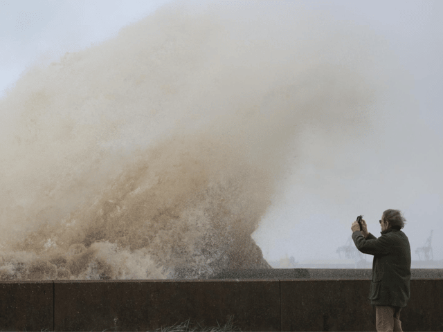 Strong winds on the coast in New Brighton. Image: Ian Fairbrother