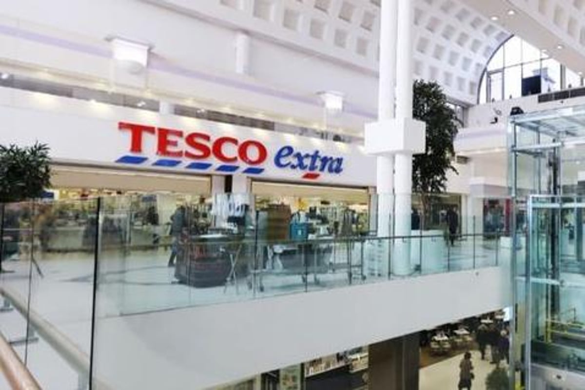 tesco near me opening times today