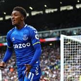LEEDS, ENGLAND - AUGUST 21: Demarai Gray of Everton celebrates after scoring their side's second goal during the Premier League match between Leeds United and Everton at Elland Road on August 21, 2021 in Leeds, England. (Photo by Marc Atkins/Getty Images)